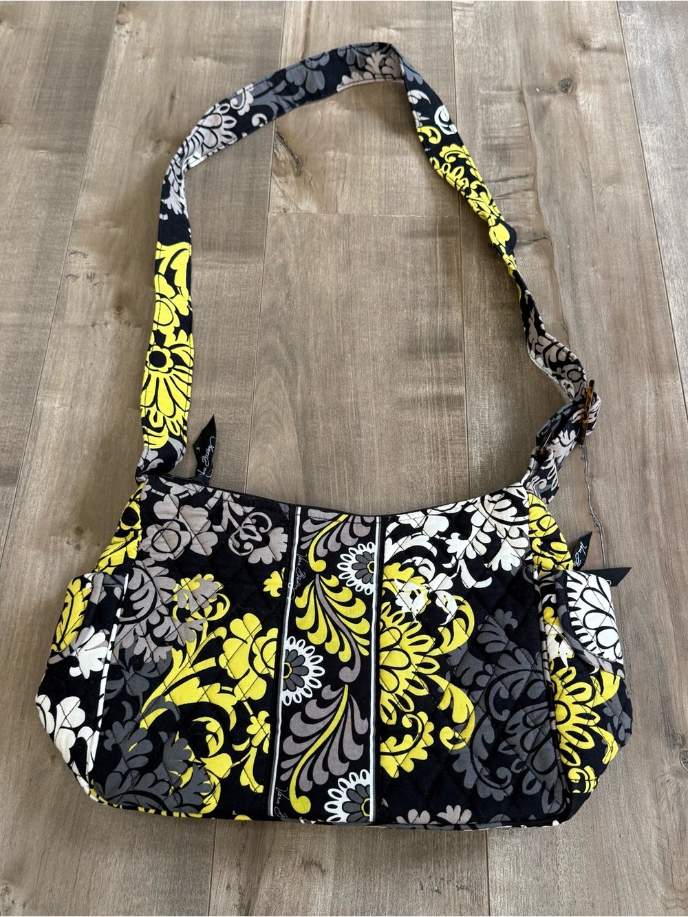 Vera Bradley Crossbody Bag Baroque Full Zip Paisley‎ Adjustable Shoulder Purse